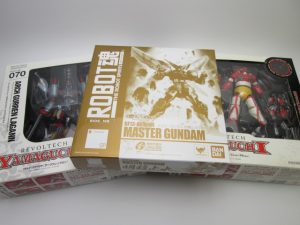 バンダイ ROBOT魂 マスターガンダム明鏡止水Ver.などのフィギュアを買取頂きました。