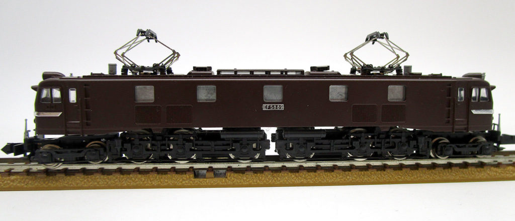 青森県より、KATO 3006-5 EF58などのNゲージ鉄道模型を90点以上買取 