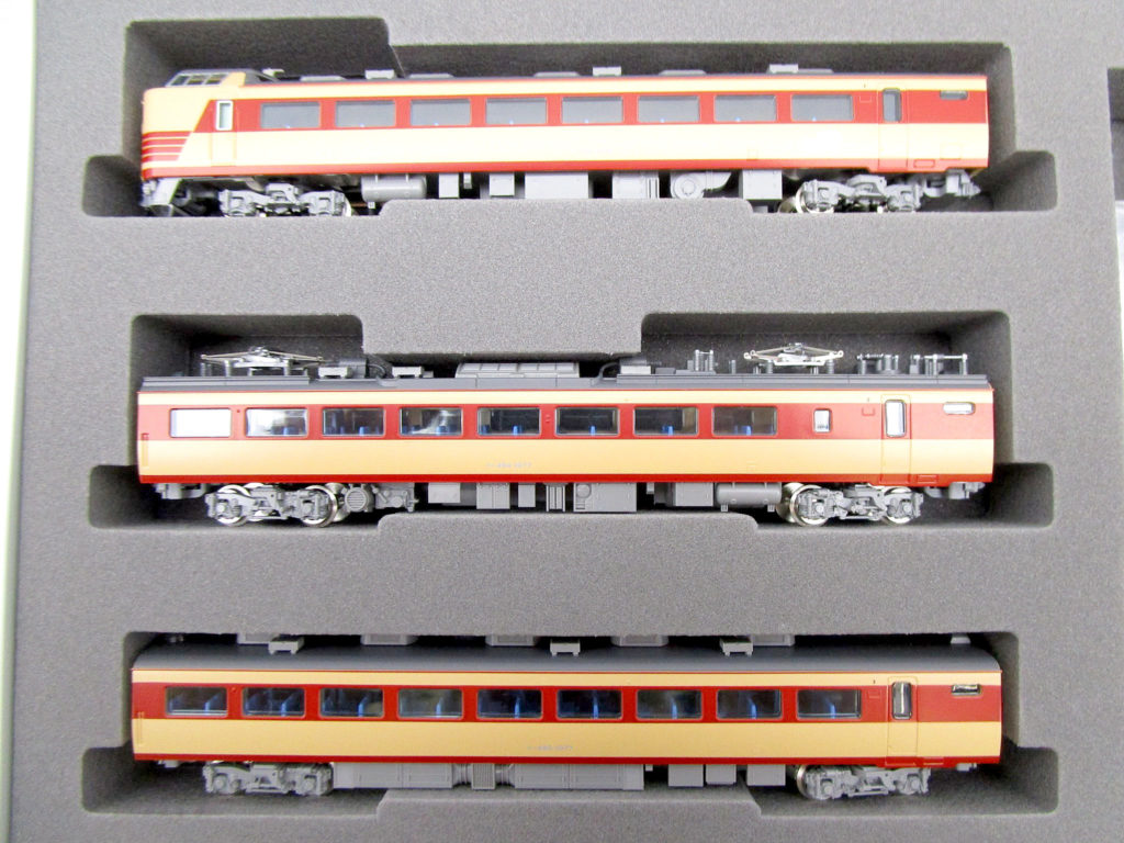東京都府中市より、KATO Nゲージ 117系など340点以上の鉄道模型を買取 