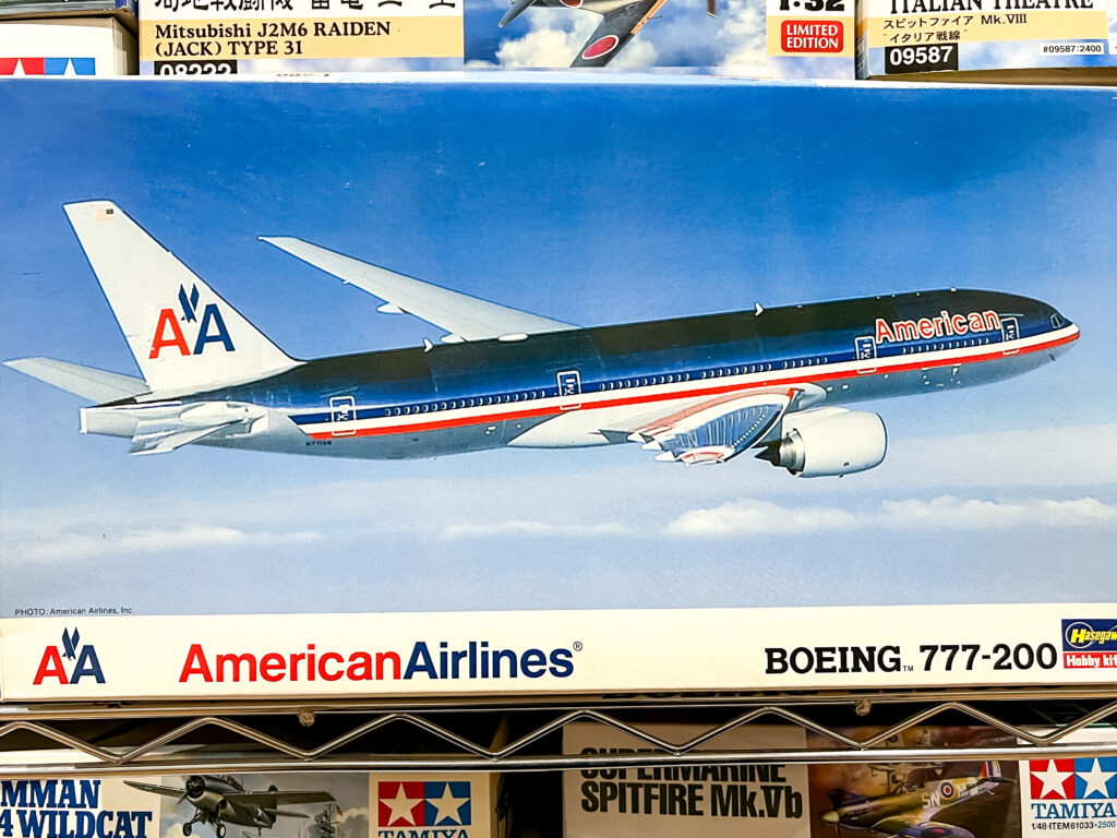 買取させて頂いたハセガワ 1/200 ボーイング 777-200 アメリカン航空 飛行機プラモデル